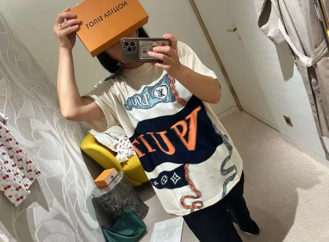 Louis Vuitton/